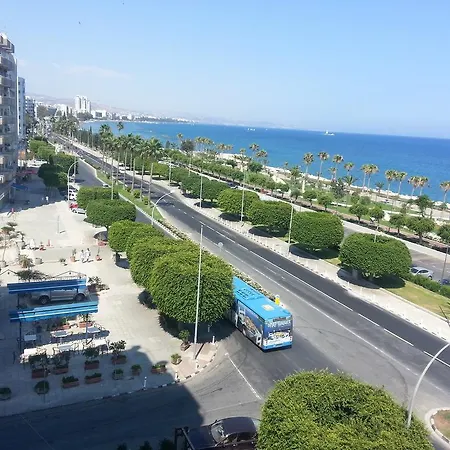 Διαμέρισμα Sea Front & Center, Amazing Sea View Λεμεσός